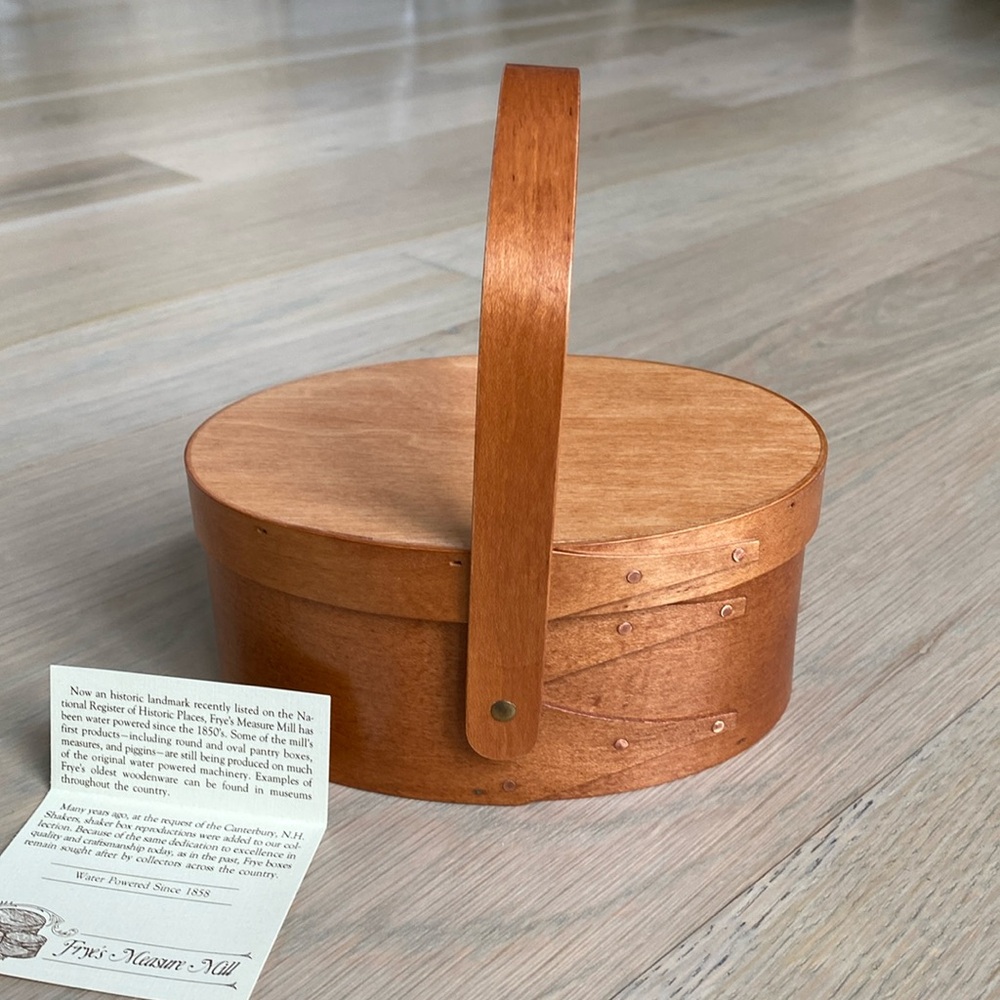 Small Handled Shaker Style Basket - Frye's Measure Mill